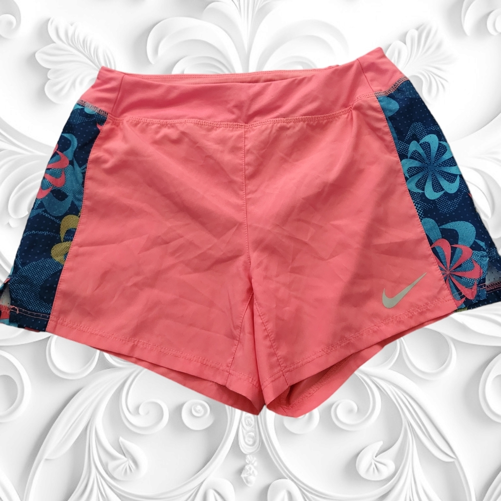 NWT Girls Nike Dri Fit Running shorts Size L